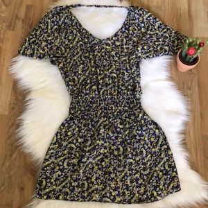 ♥️Cute BCBGeneration Pocket side dress size S